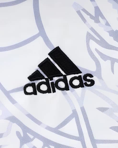 REAL MADRID WHITE DRAGONS X HELLO KITTY - Image 3